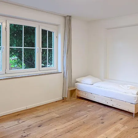 T&k - 6 Haus - *